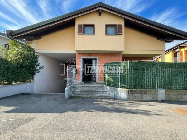 appartamento in vendita a Santena