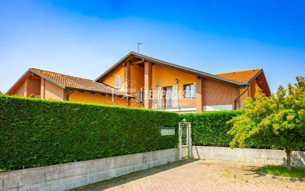 appartamento in vendita a Santena