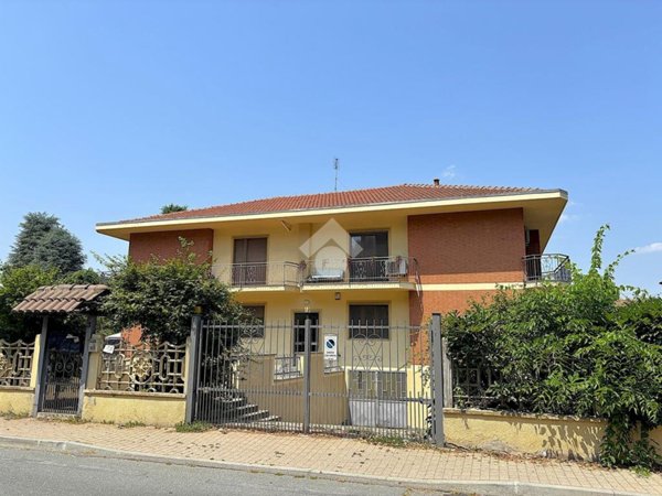 appartamento in vendita a Santena