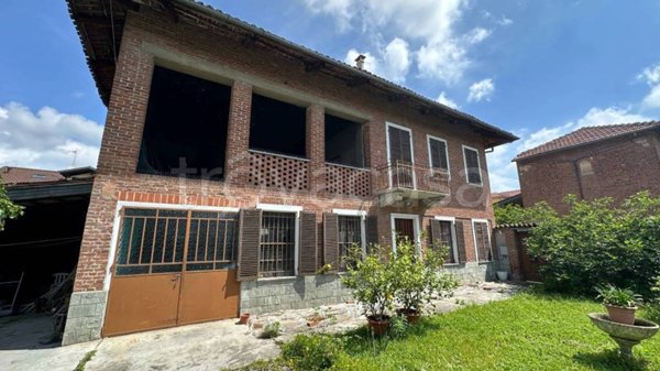 casa indipendente in vendita a Santena