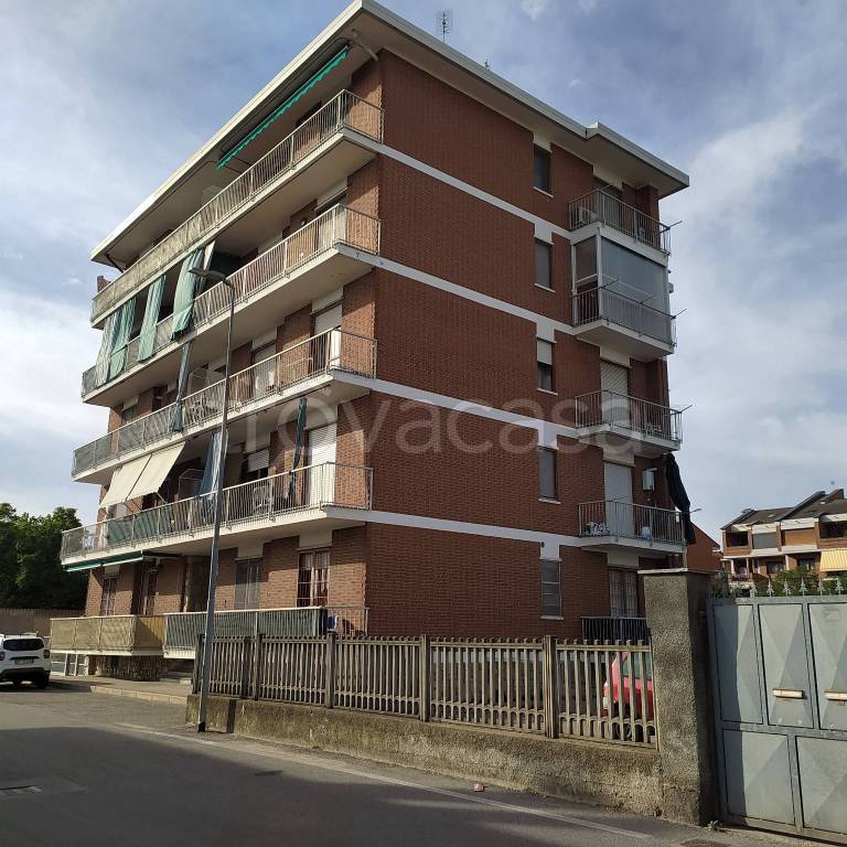 appartamento in vendita a Santena