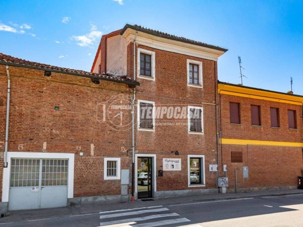 casa indipendente in vendita a Santena