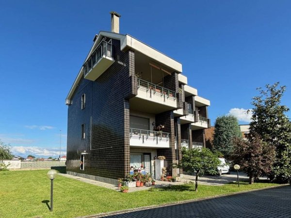 appartamento in vendita a Santena