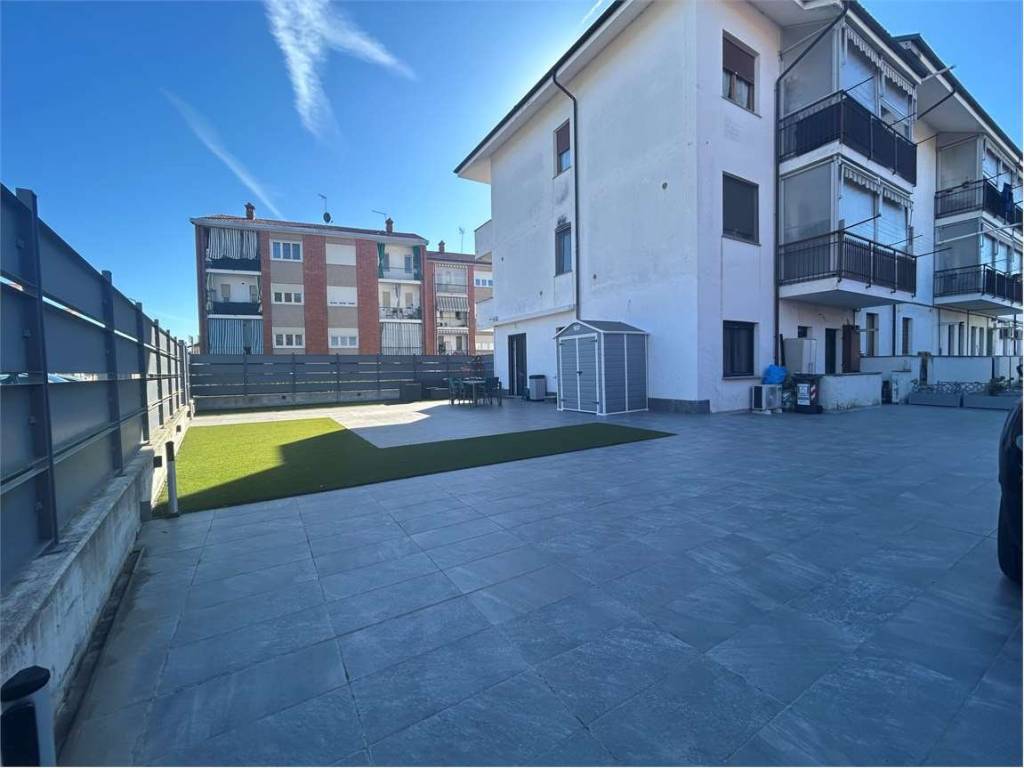 appartamento in vendita a Santena