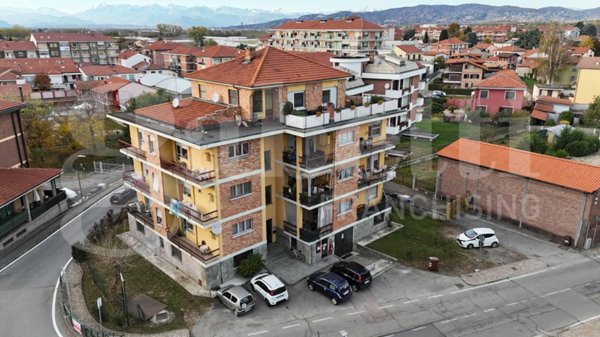 appartamento in vendita a Santena