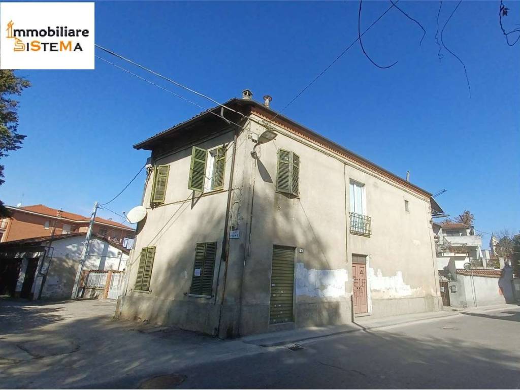 casa indipendente in vendita a Santena