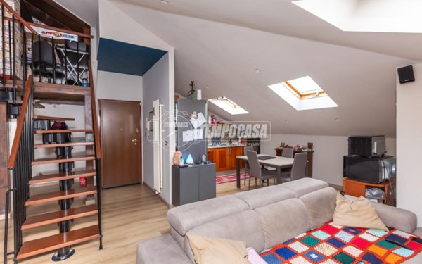 appartamento in vendita a Santena