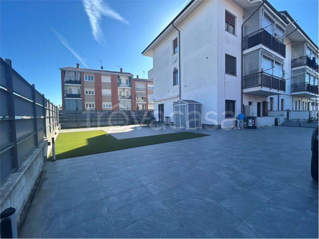 appartamento in vendita a Santena