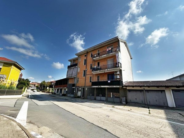 appartamento in vendita a Santena