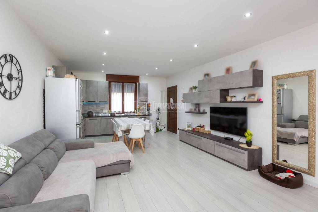 appartamento in vendita a Santena