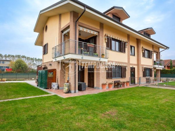 appartamento in vendita a Santena