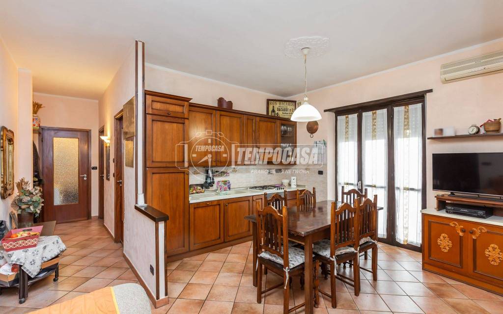 appartamento in vendita a Santena