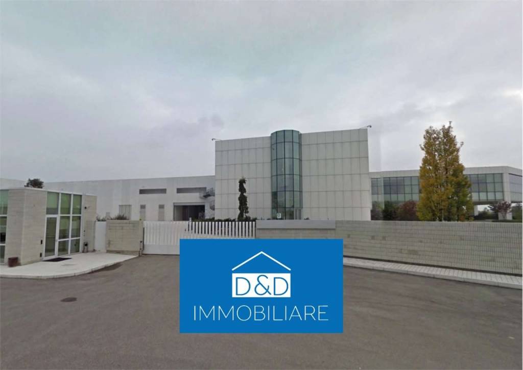 locale commerciale in vendita a Santena