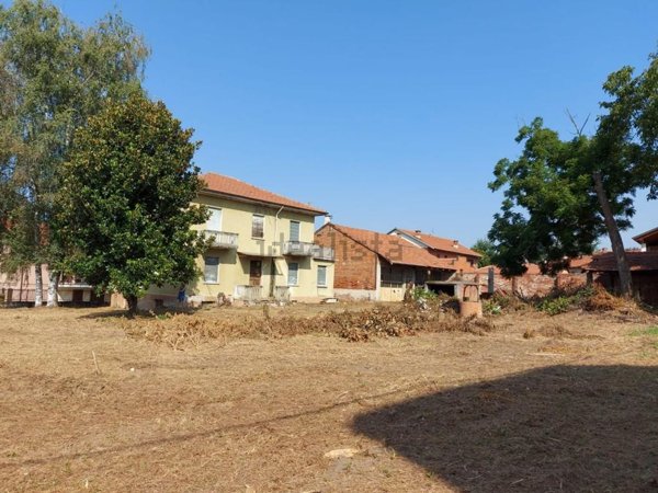 casale in vendita a Santena