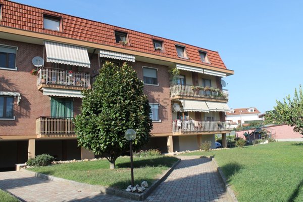 appartamento in vendita a Santena