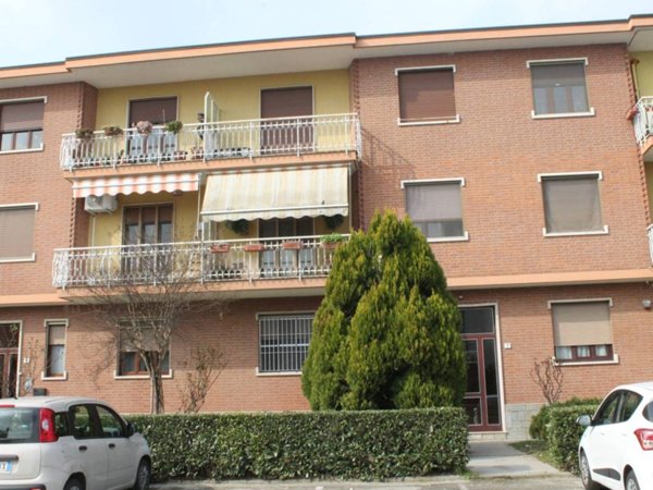 appartamento in vendita a Santena