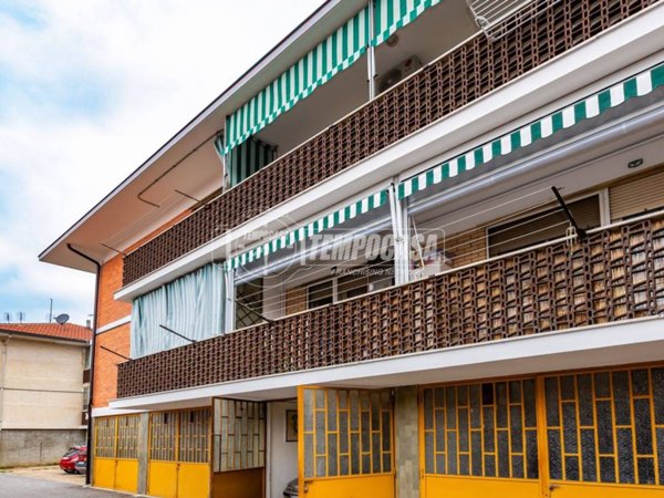 appartamento in vendita a Santena in zona Gamenario