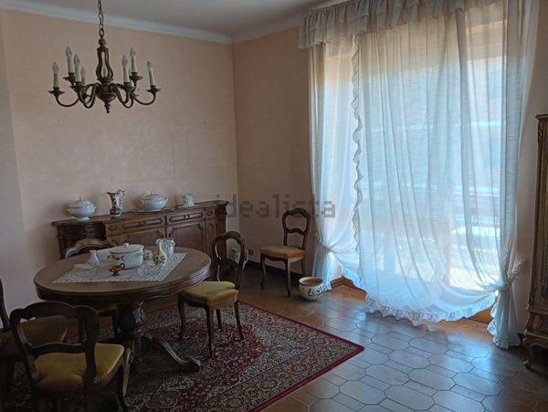 casa indipendente in vendita a Santena