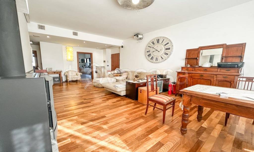 appartamento in vendita a Santena