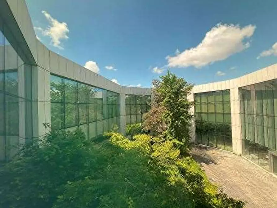 locale di sgombero in vendita a Santena