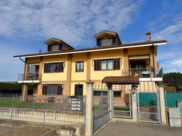 appartamento in vendita a Santena