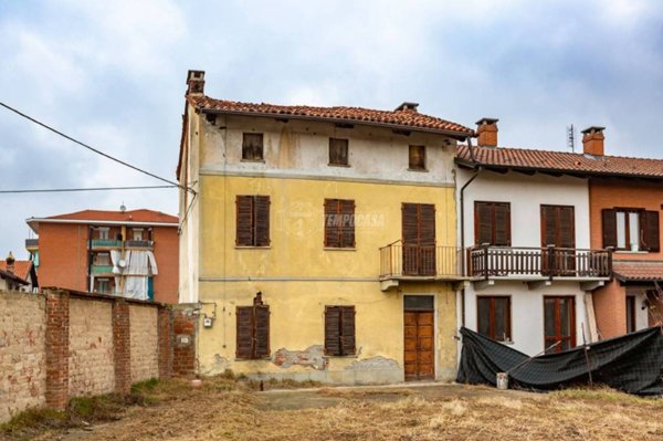 casa indipendente in vendita a Santena