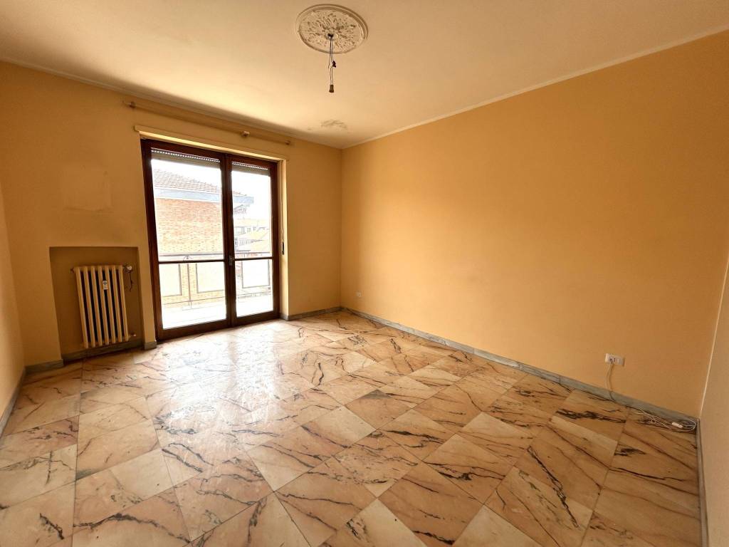appartamento in vendita a Santena