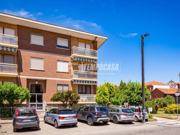 appartamento in vendita a Santena in zona Gamenario