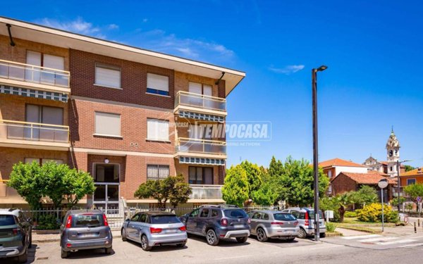 appartamento in vendita a Santena in zona Gamenario