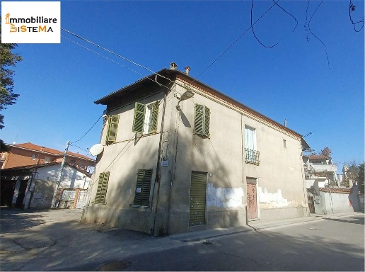 casa indipendente in vendita a Santena in zona Gamenario