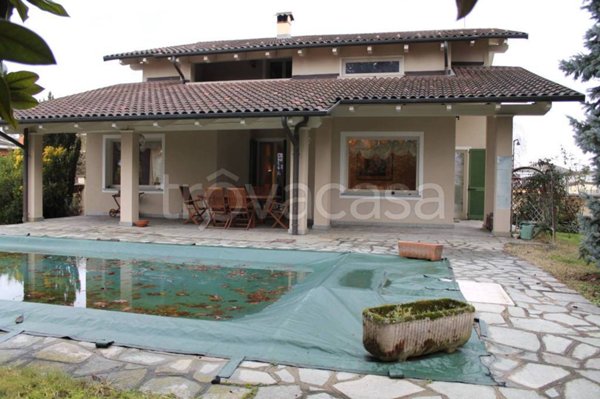 casa indipendente in vendita a Santena in zona Tetti Busso