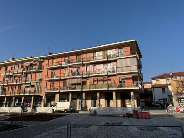 appartamento in vendita a Santena in zona Gamenario