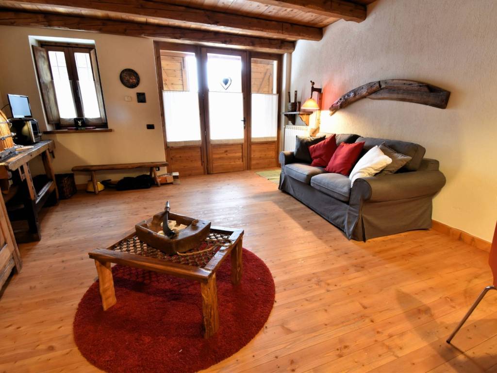 appartamento in vendita a Sauze di Cesana