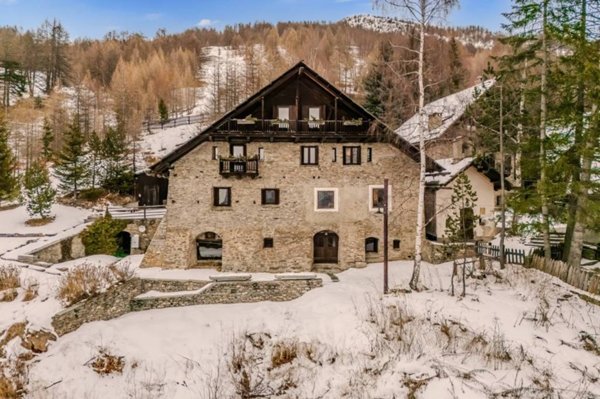 casa indipendente in vendita a Sauze di Cesana