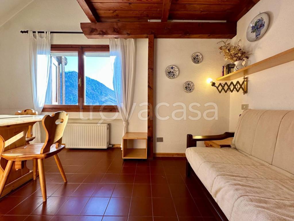 appartamento in vendita a Sauze di Cesana