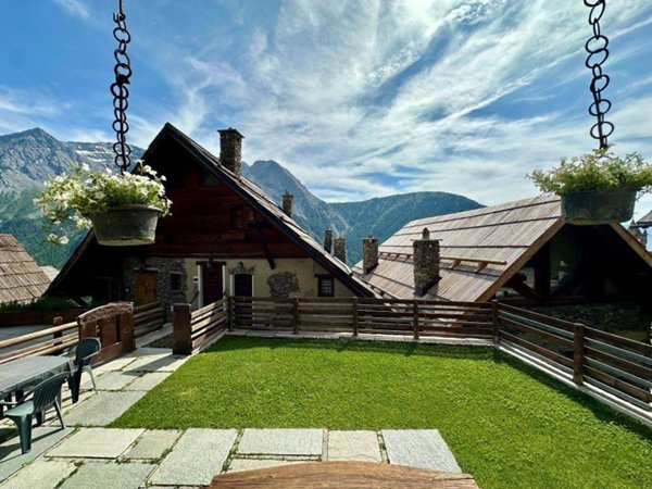 appartamento in vendita a Sauze di Cesana