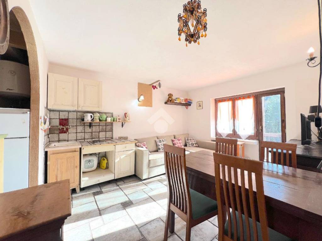 appartamento in vendita a Sauze di Cesana