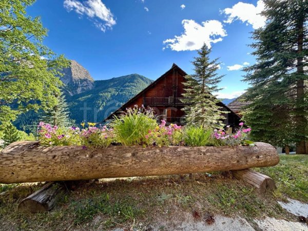 locale di sgombero in vendita a Sauze di Cesana