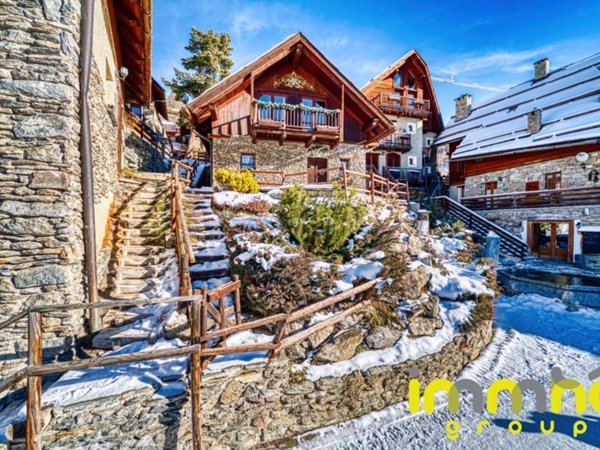 casa indipendente in vendita a Sauze di Cesana