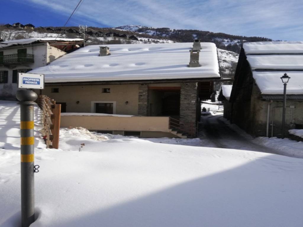 appartamento in vendita a Sauze di Cesana
