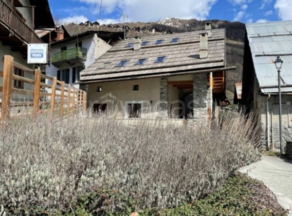 appartamento in vendita a Sauze di Cesana