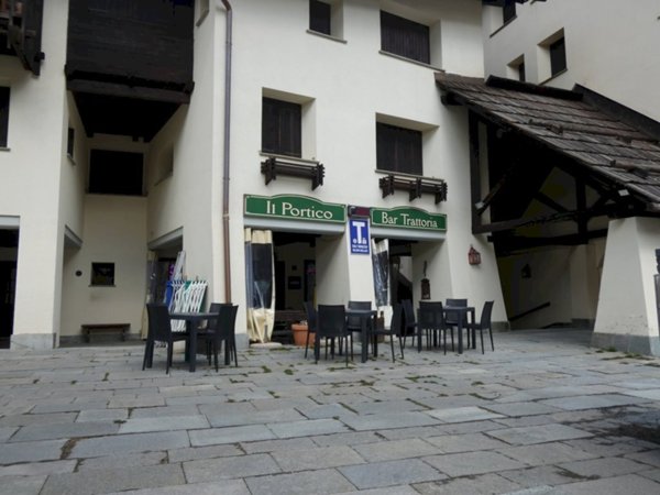 negozio in vendita a Sauze di Cesana