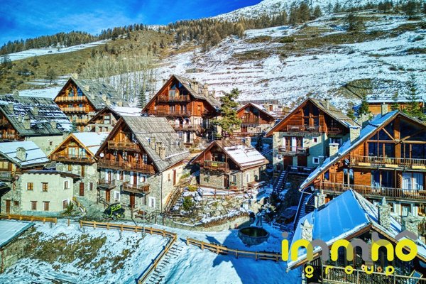 pentavano in vendita a Sauze di Cesana in zona Rollieres