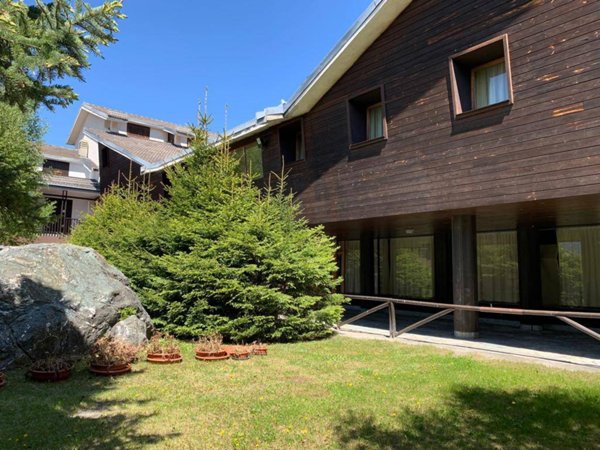 intera palazzina in vendita a Sauze d'Oulx