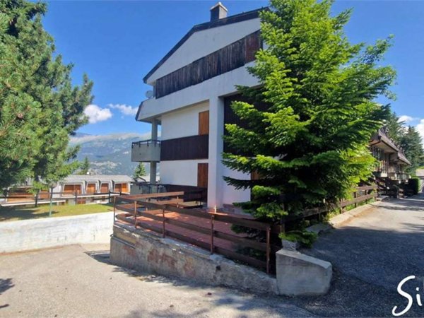 appartamento in vendita a Sauze d'Oulx in zona Sportinia