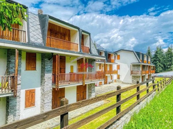 appartamento in vendita a Sauze d'Oulx in zona Jouvenceaux