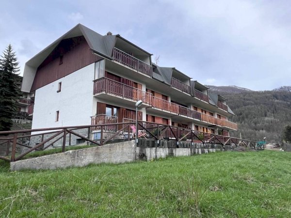 appartamento in vendita a Sauze d'Oulx in zona Jouvenceaux