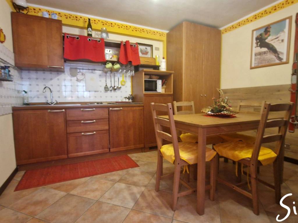 appartamento in vendita a Sauze d'Oulx in zona Jouvenceaux
