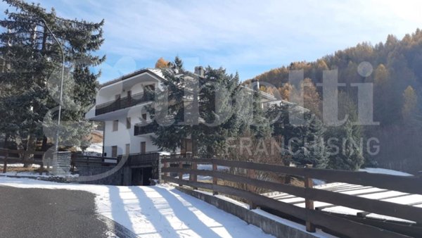 appartamento in vendita a Sauze d'Oulx in zona Jouvenceaux