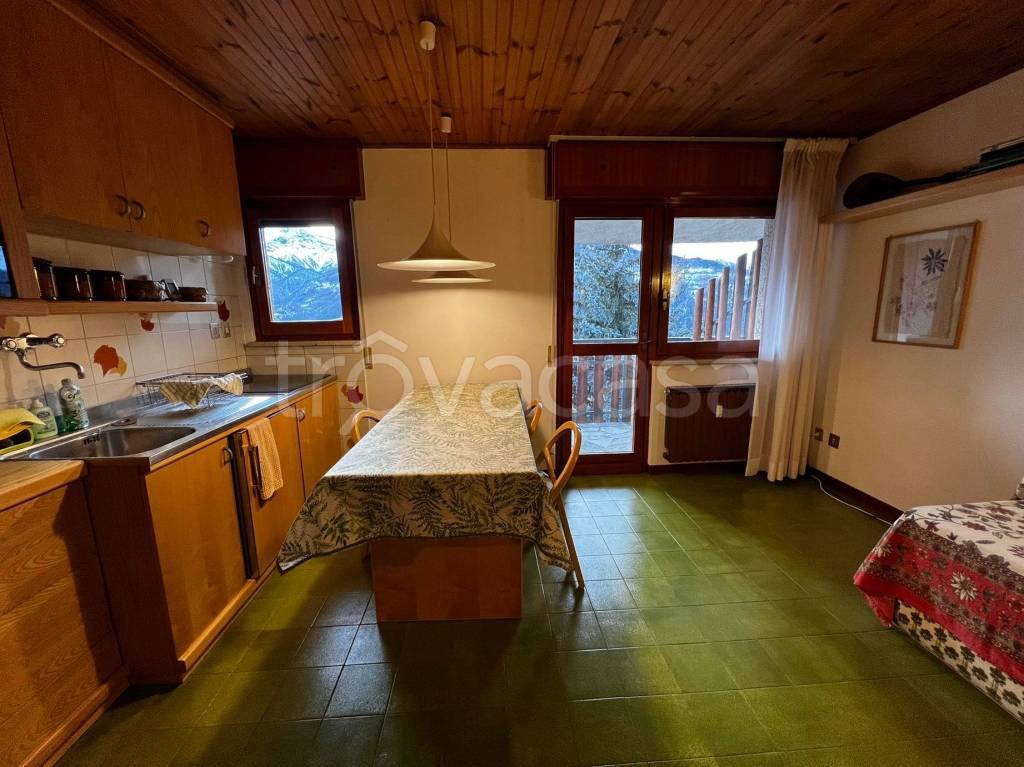 appartamento in vendita a Sauze d'Oulx in zona Jouvenceaux